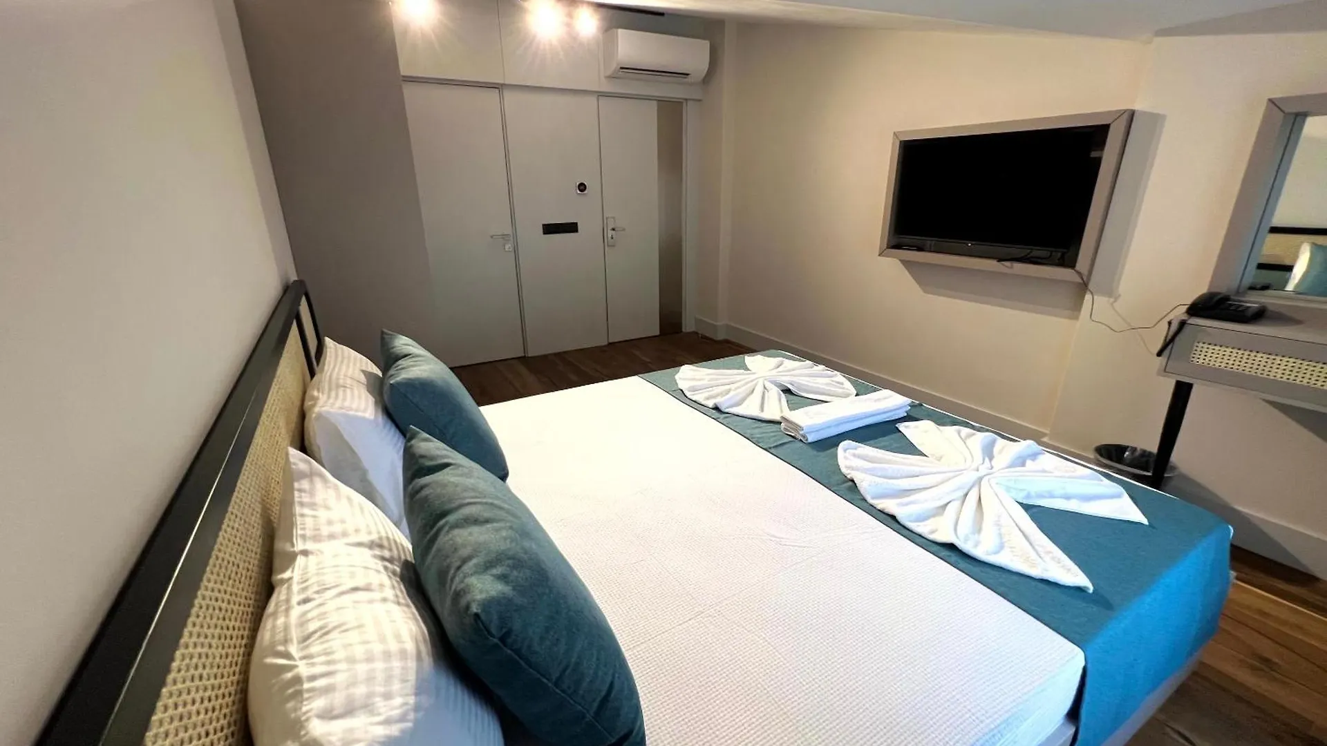 Hotel Coastline Antalya Turcja